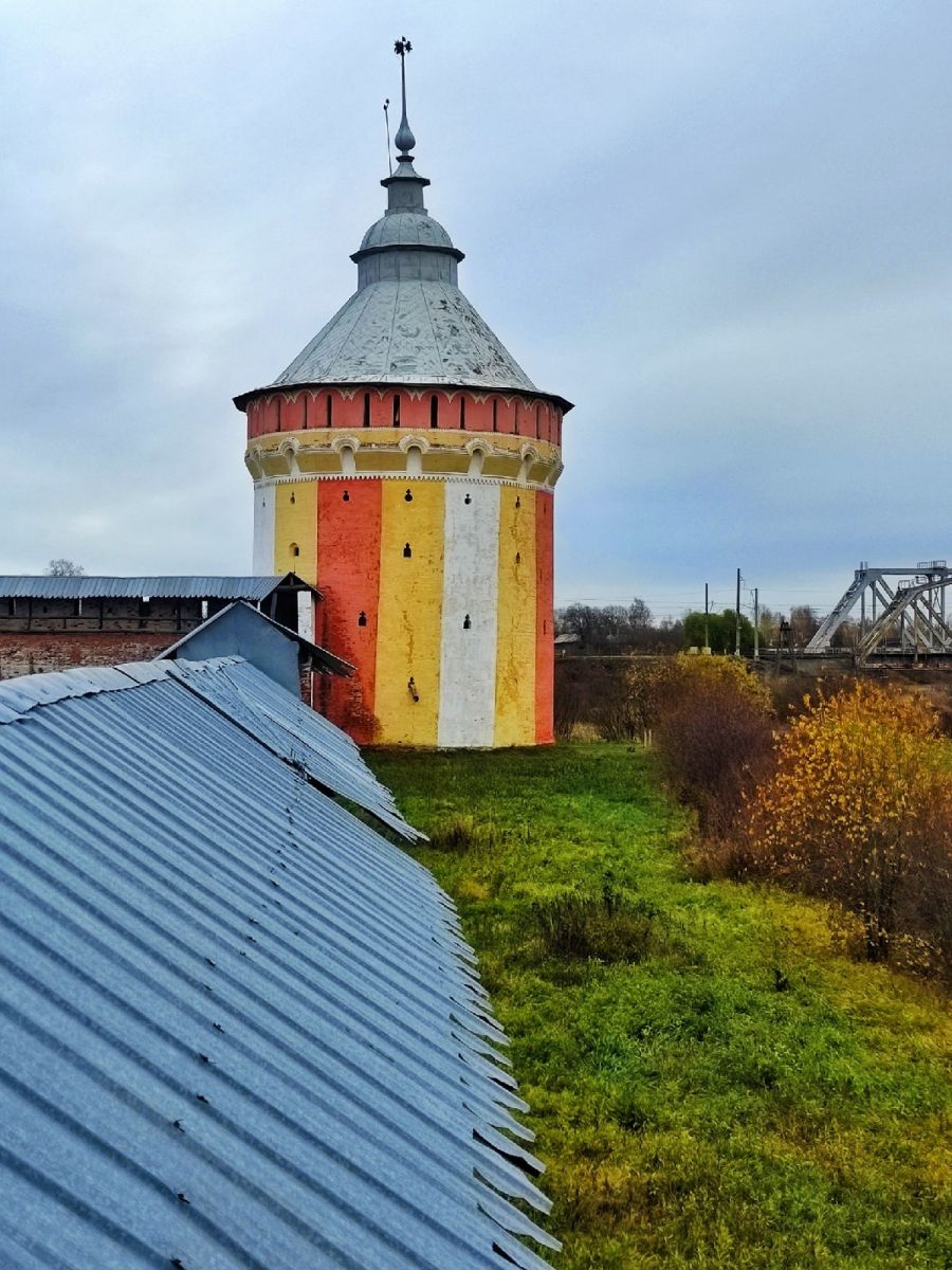 Город тихий, город древний